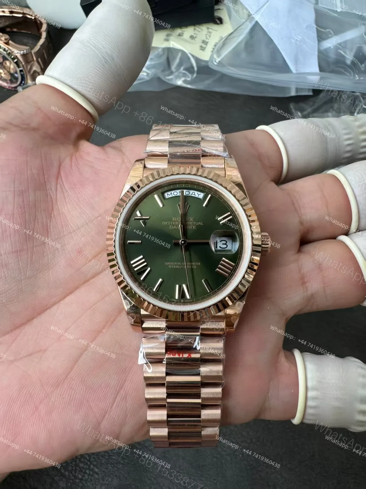 View 11 of Rolex Day-Date M228235-0025 1:1 Replica Rose Gold Olive Dial 40MM 3255 Movement Presidential Bracelet Super Clone Watch