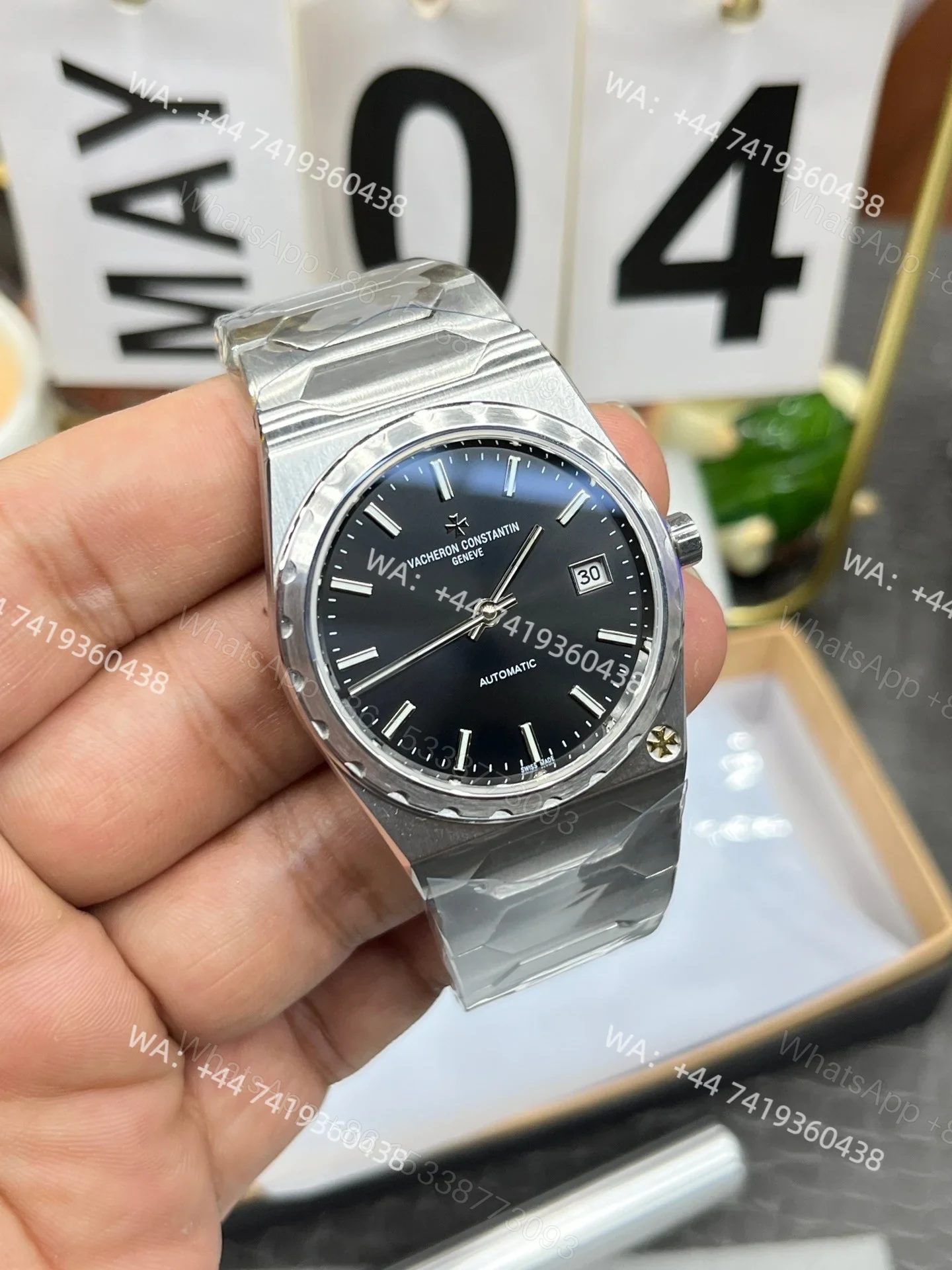 View 4 of Super Clone Vacheron Constantin Historiques 222 4200H/222G-B956 – 37mm Black Dial Steel Watch