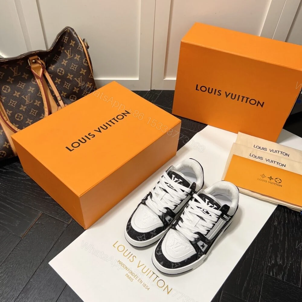 View 3 of Louis Vuitton Trainer Sneakers Black And White 1A9JGB