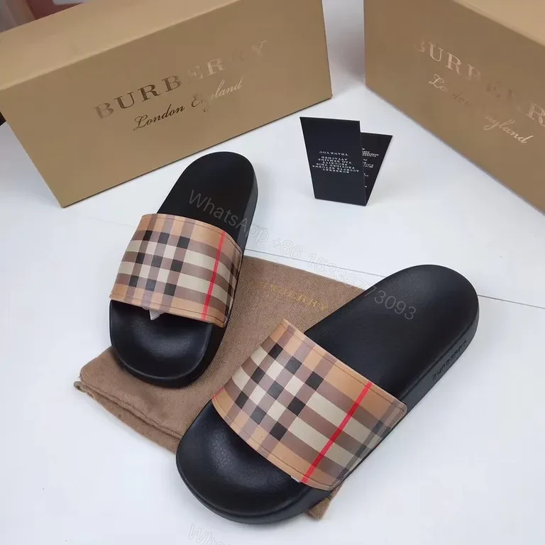 Burberry-Check Slides: Designer-Inspired Comfort, All-Day Footwear — view 1