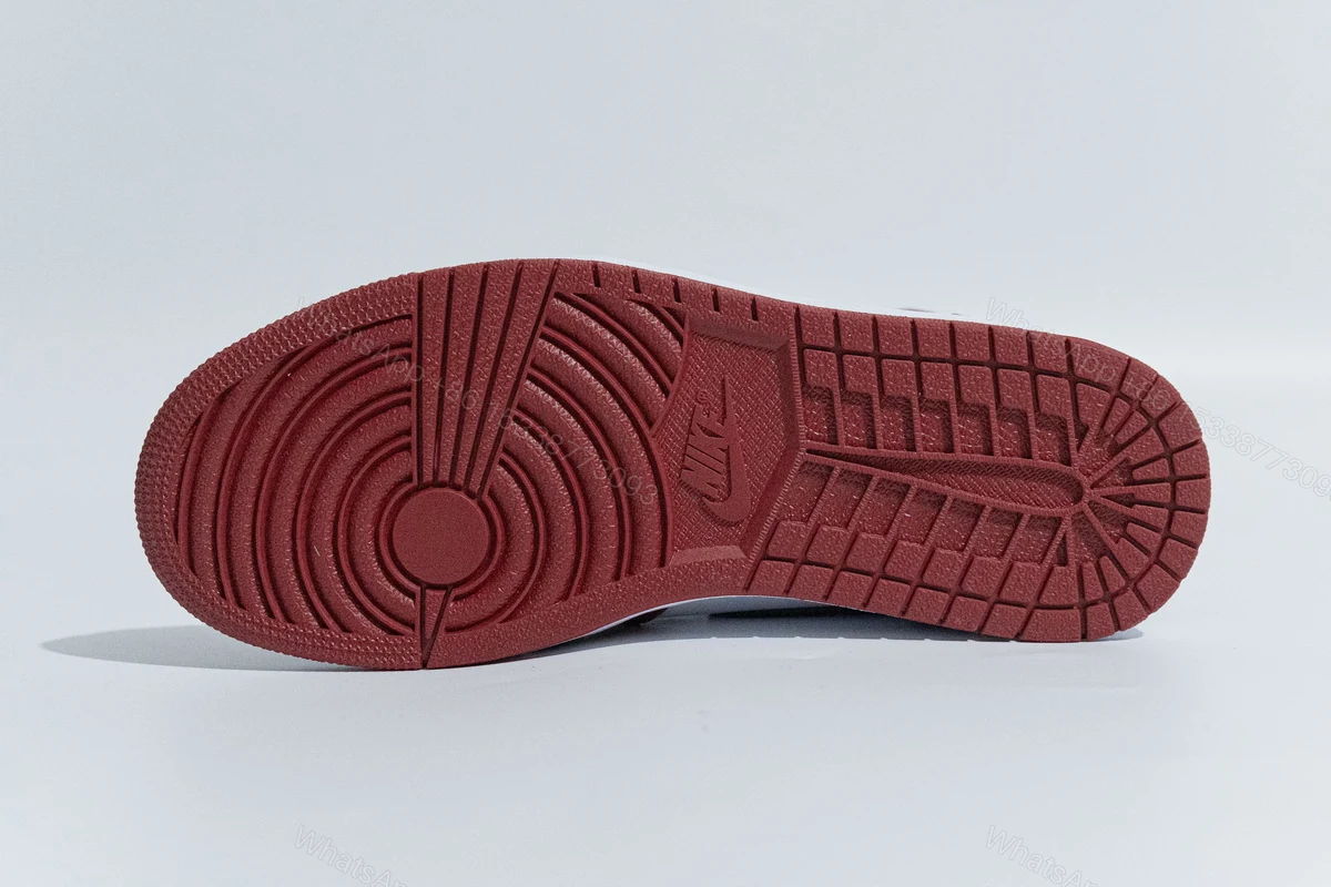 View 11 of Air Jordan 1 Retro High Chicago (2015) 555088-101
