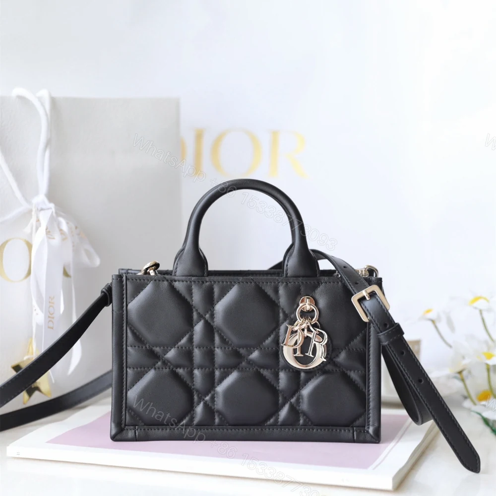 View 3 of 高仿Dior*BookTote系列S5573O牛皮革黑色單肩包免檢版
