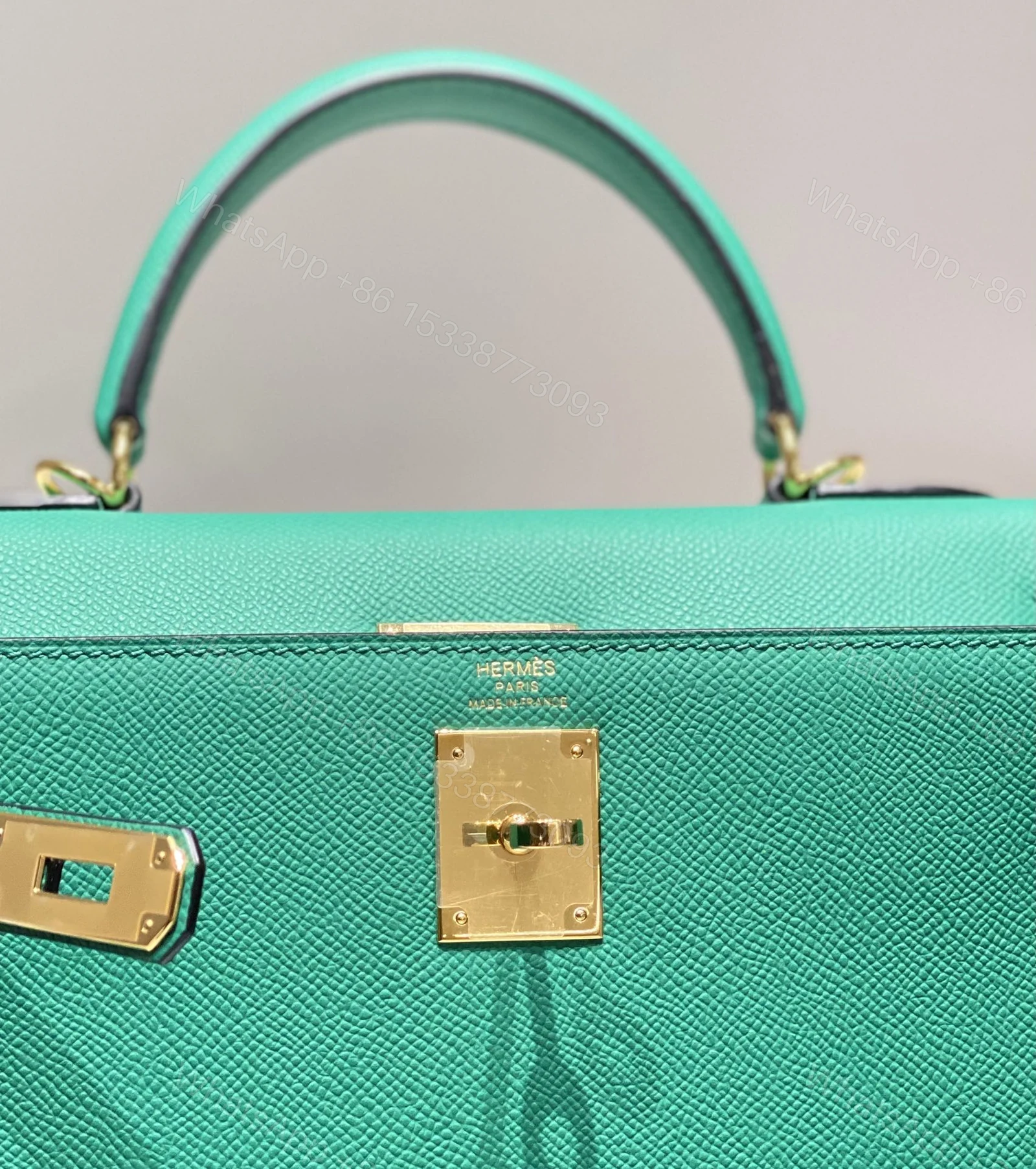 View 8 of KELLY 28CM IN VERT VERTIGO EPSOM CALFSKIN GOLD HARDWARE