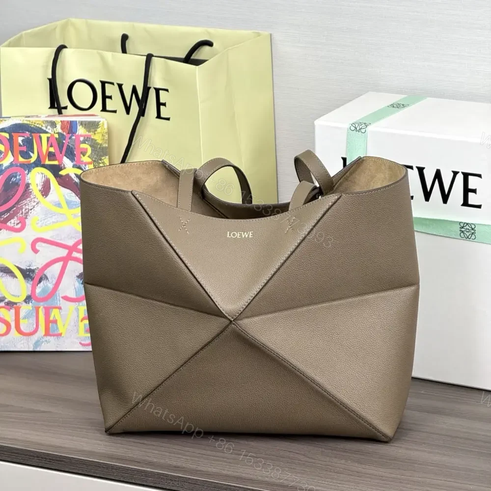 View 3 of 高仿Loewe*Fold系列3170幾何Tote包灰褐色中號免檢版