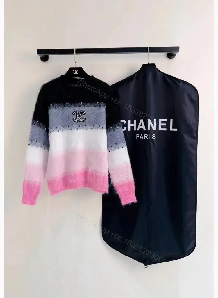 CHANEL — view 1
