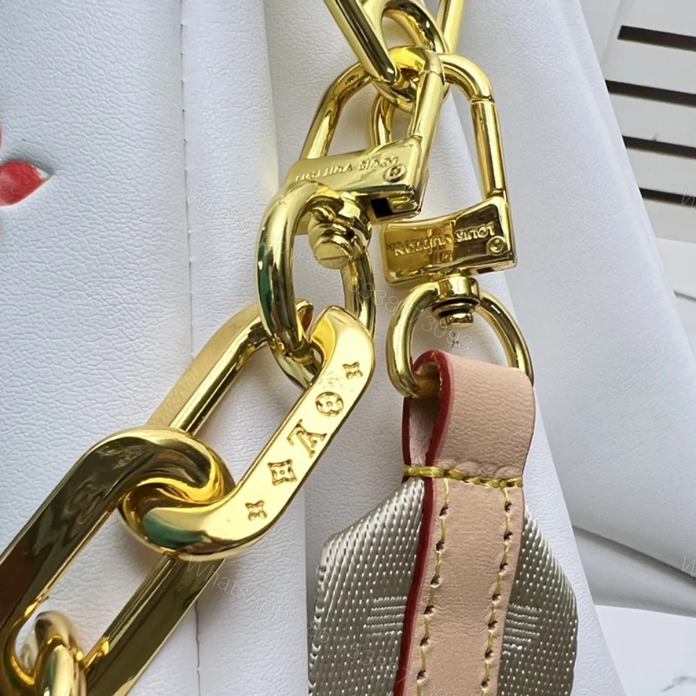 View 8 of Louis Vuitton Bolso Coussin PM White 26Cm M21209