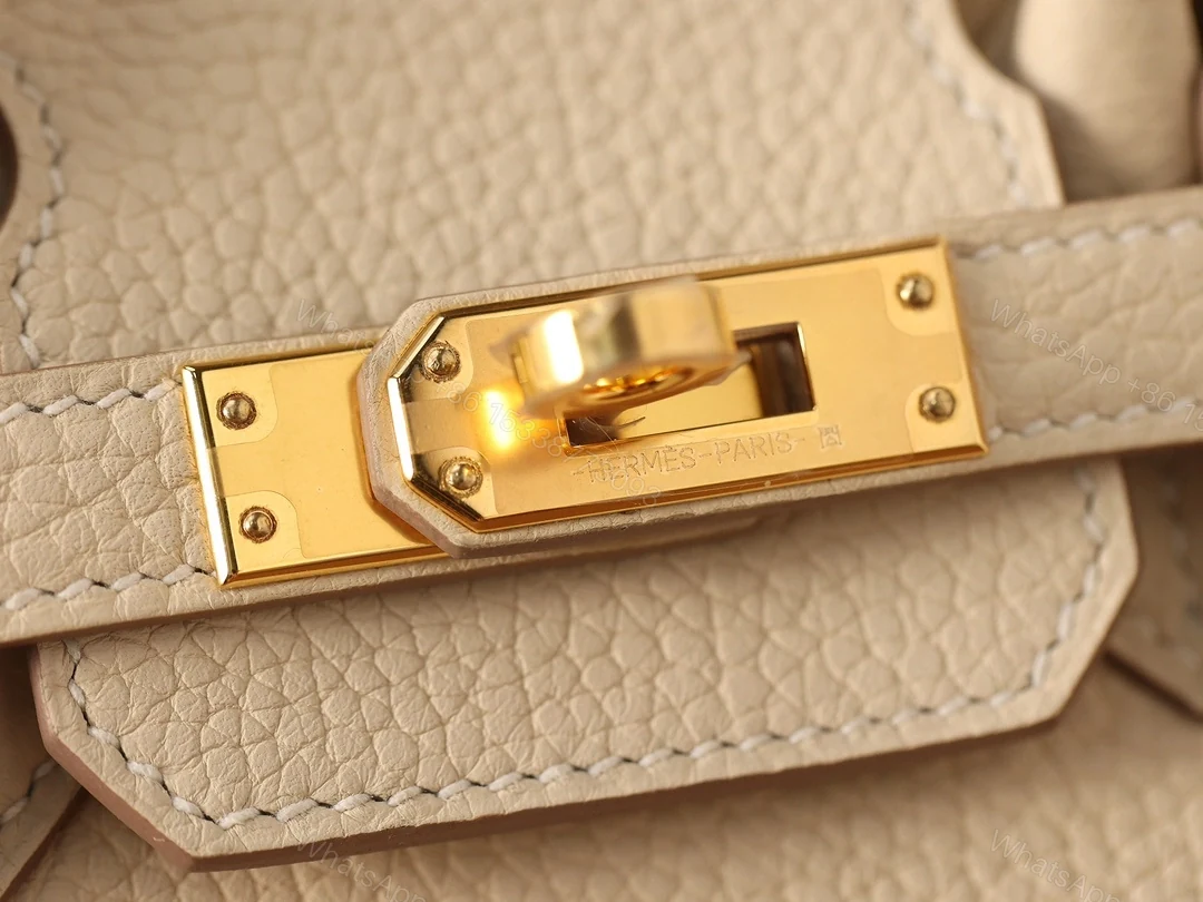 View 15 of 高仿真皮HermesBirkin25柏金包正品級別奶昔金扣