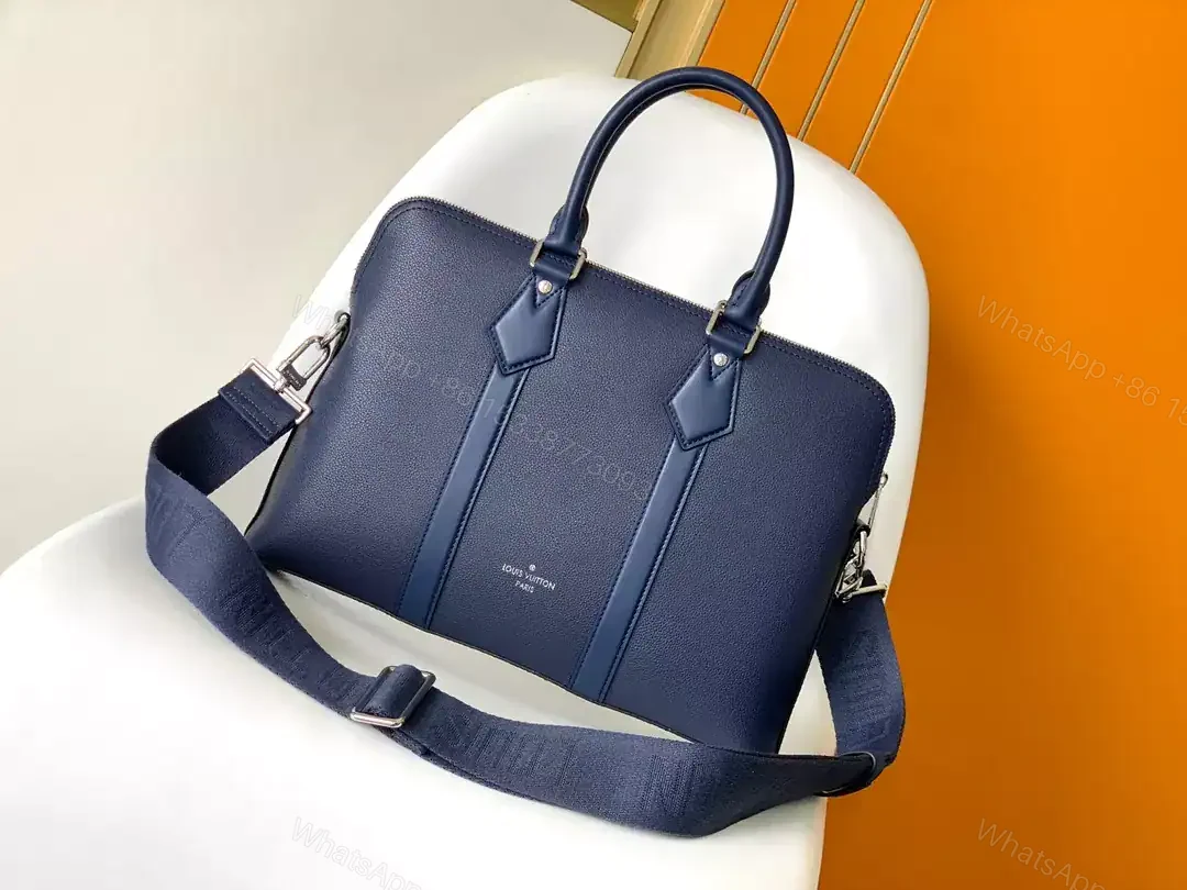 View 3 of LOUIS VUITTON TAKEOFF BRIEFCASE – LBV393