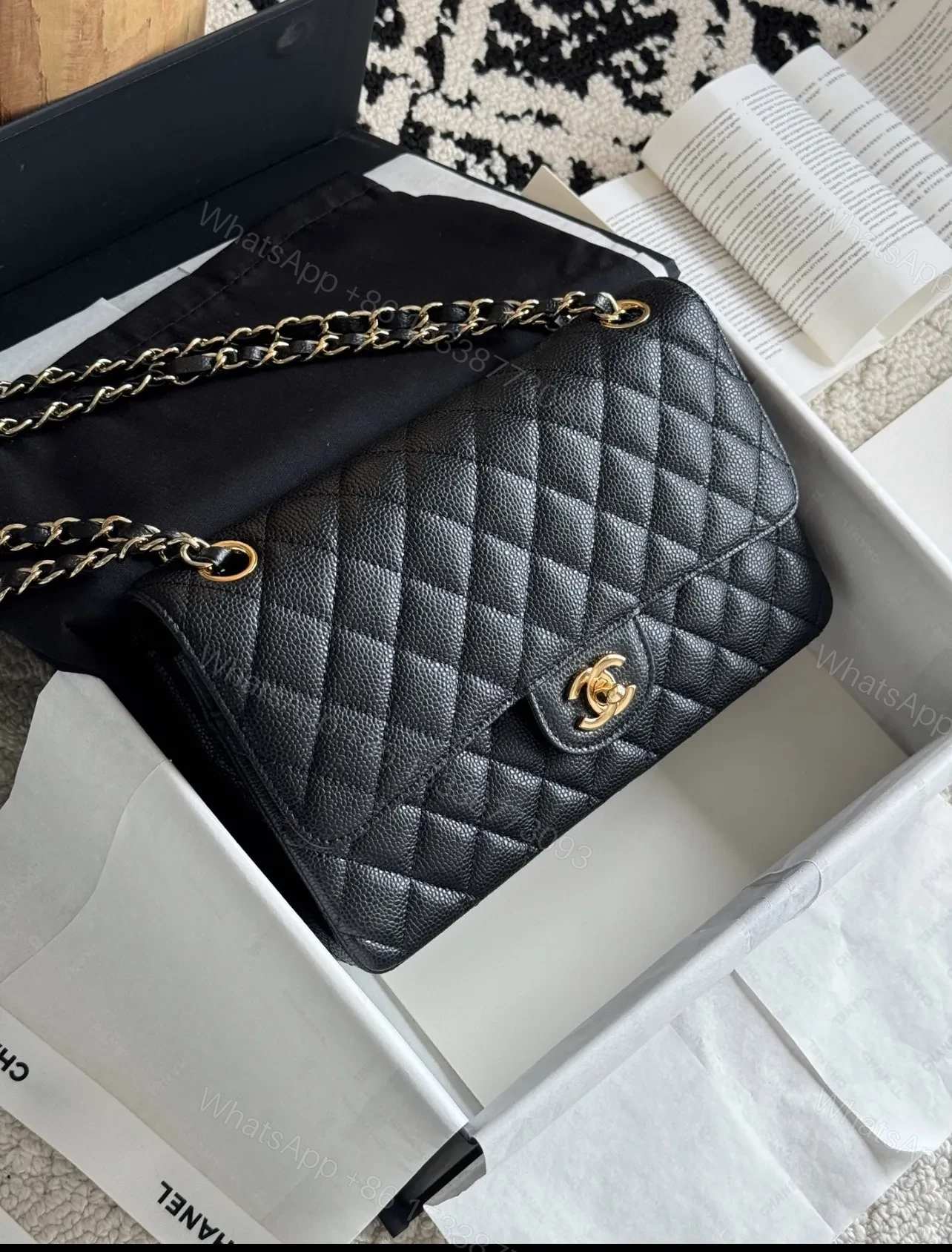 Chanel Classic Flap medium Black Gold Hardware — view 1