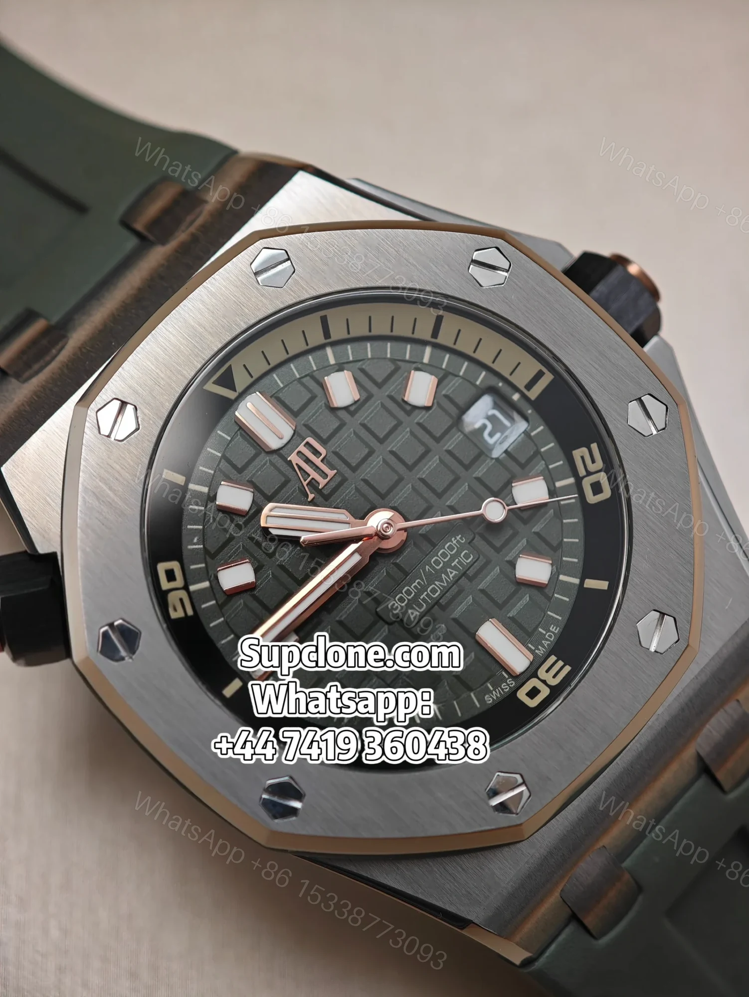 View 4 of Audemars Piguet Super Clone 1:1 Royal Oak Offshore 15720 Green Dial
