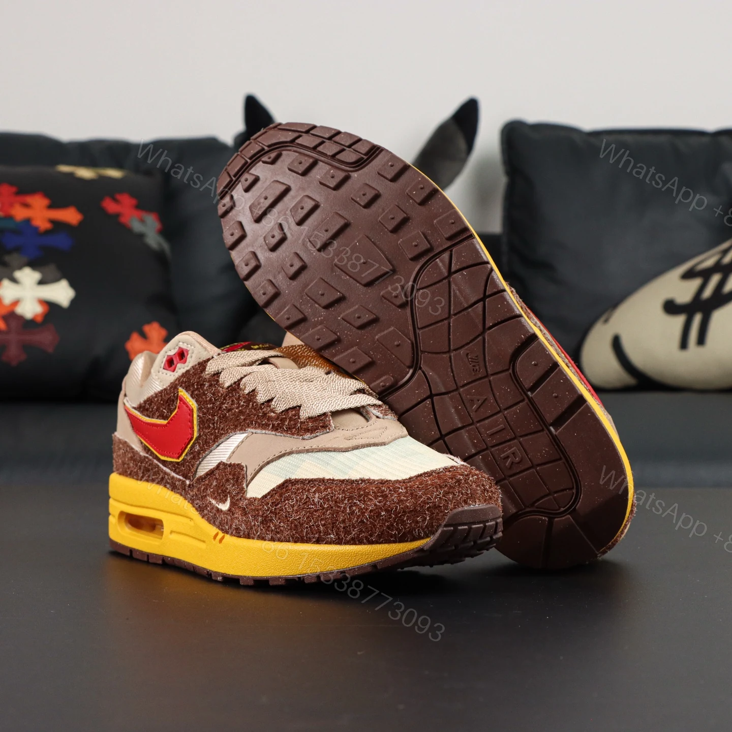 View 3 of Air Max 1 .SWOOSH Low Poly Big Head Origins Reps