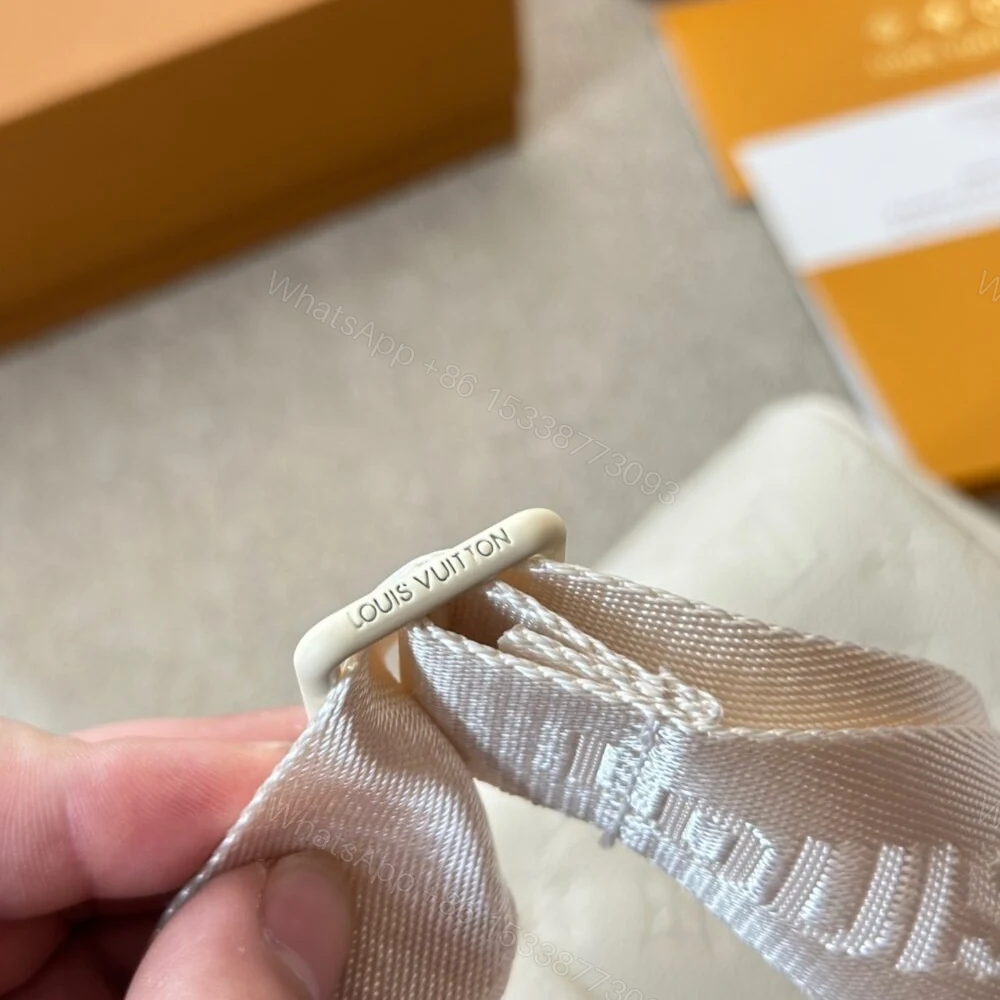 View 6 of Louis Vuitton Keepall Bandoulière Full Moon 25Cm M24434