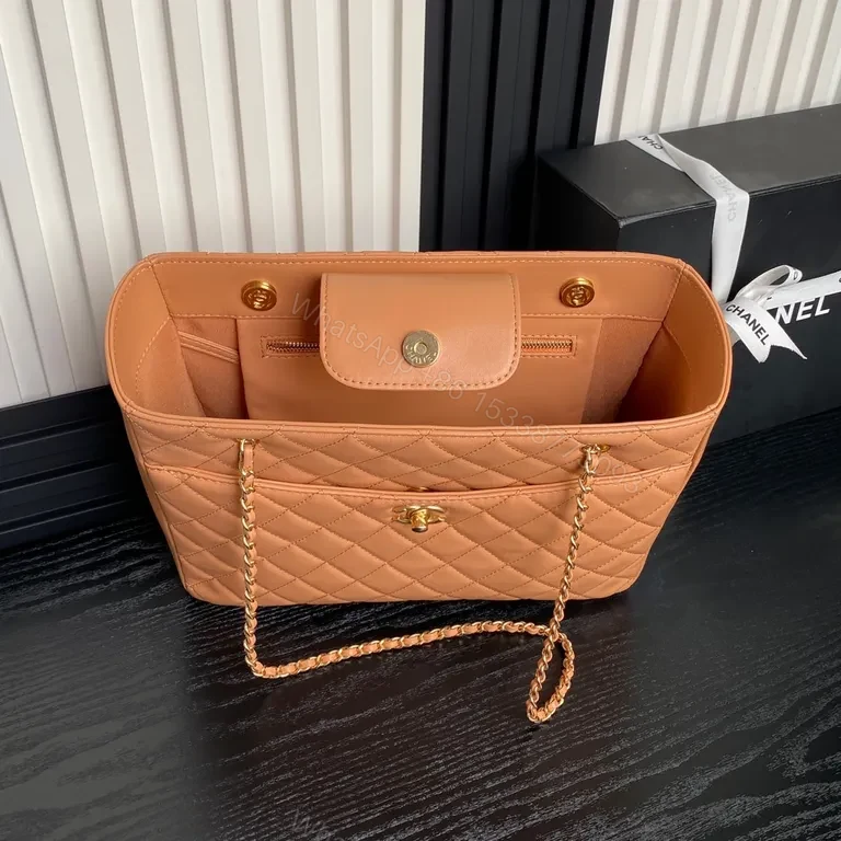 View 2 of Coral Quilted Handbag: Luxe Chain-Linked Everyday Glamance
