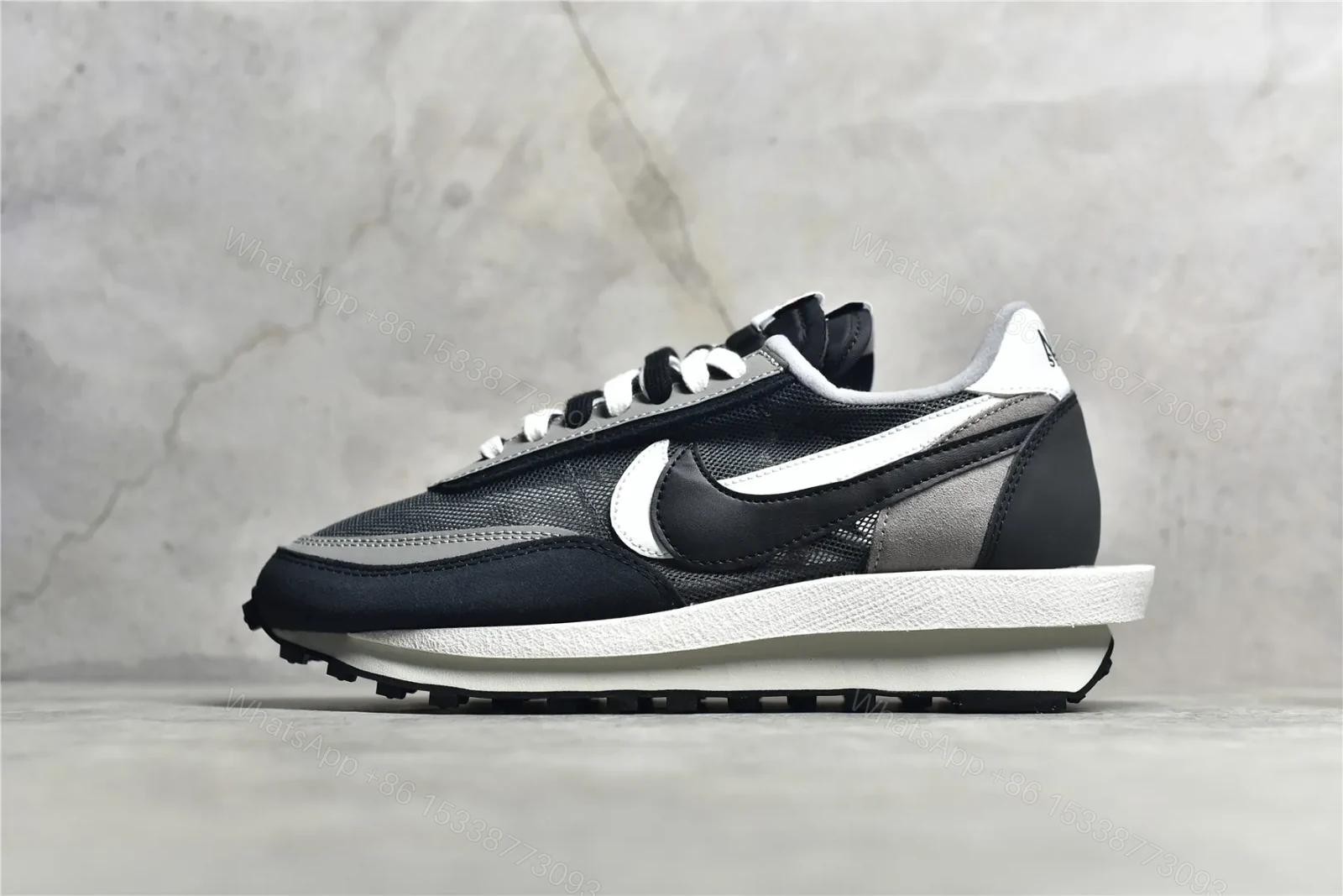 Sacai × Nike Waffle Black and White Reps — view 1