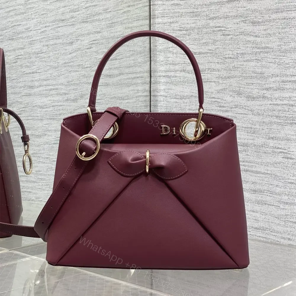 View 3 of 高仿Dior*26SS系列M0732RTU新款徽標手提包酒紅色免檢版