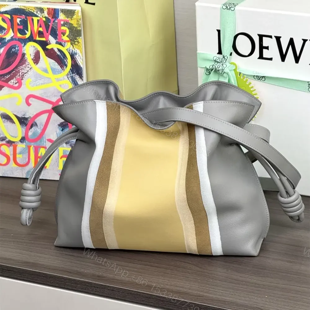 View 3 of 高仿Loewe*Flamenco系列5698拼皮單肩包灰土黃中號免檢版