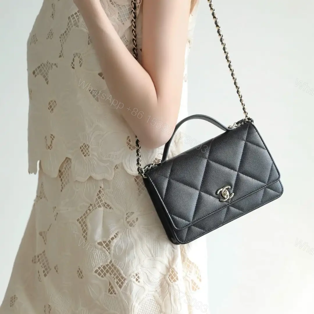 View 21 of 高仿Chanel*25K系列AP4932小牛皮WOC手袋黑色免檢版