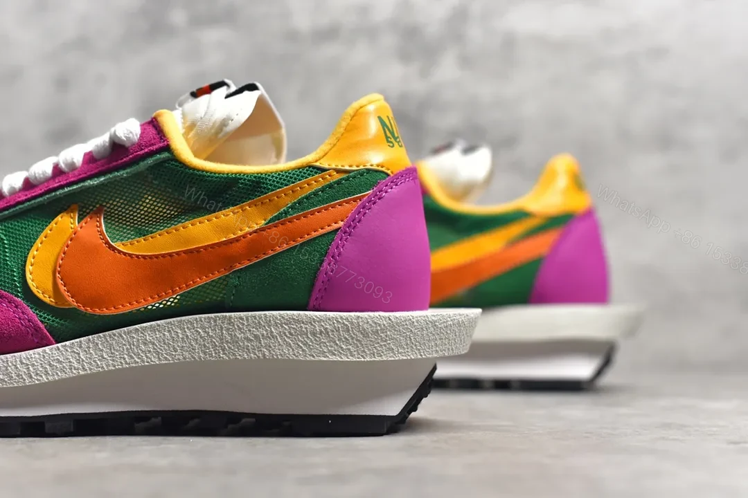 View 4 of Sacai × Nike WAffle pine gree Reps