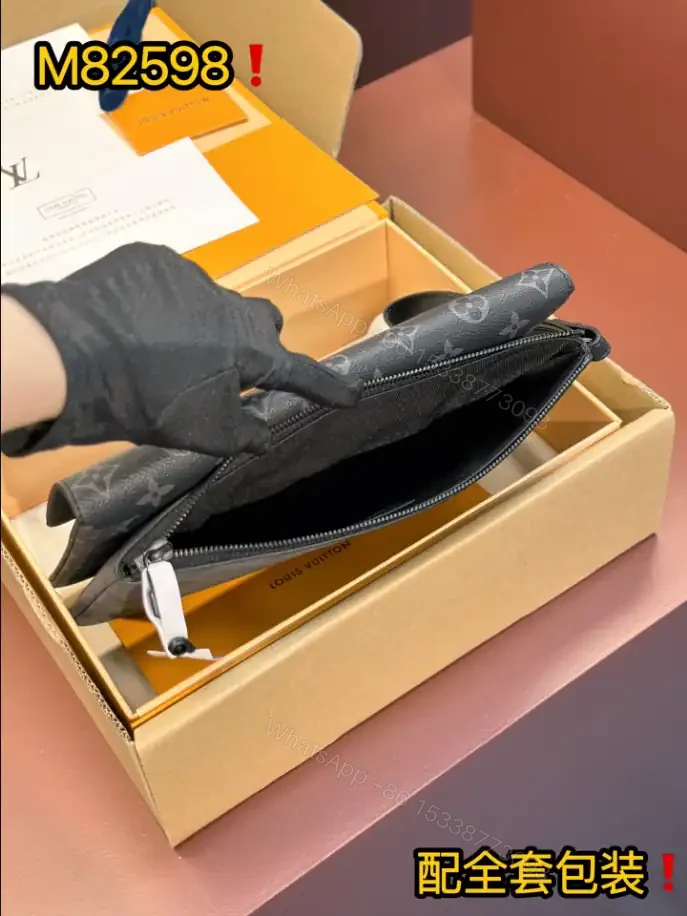 View 6 of LOUIS VUITTON POCHETTE S-LOCK – LBV420