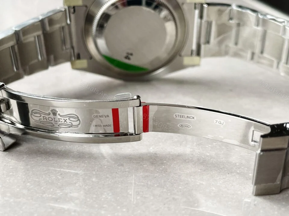 View 10 of VSF FACTORY 1:1 Rolex HULK SUBMARINER 116610 LV BEST EDITION GREEN CERAMIC 904L STEEL VS3135