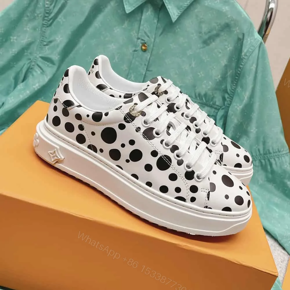 LV TIME OUT SNEAKER – LSVM042 — view 1