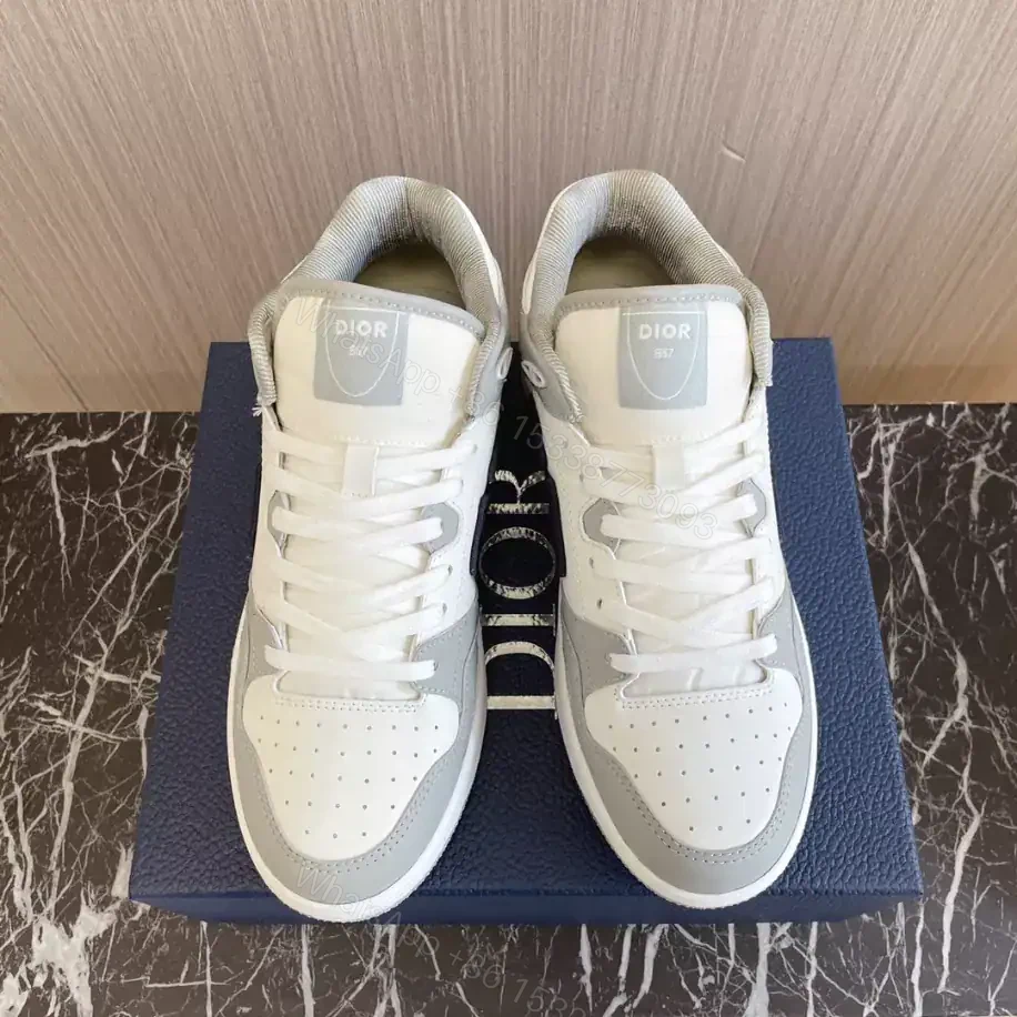 View 4 of B57 MID-TOP SNEAKER DIOR OBLIQUE JACQUARD – CD125