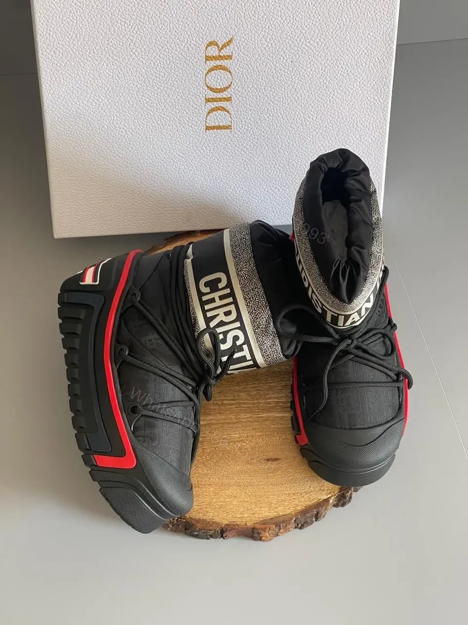 DIOR — view 1