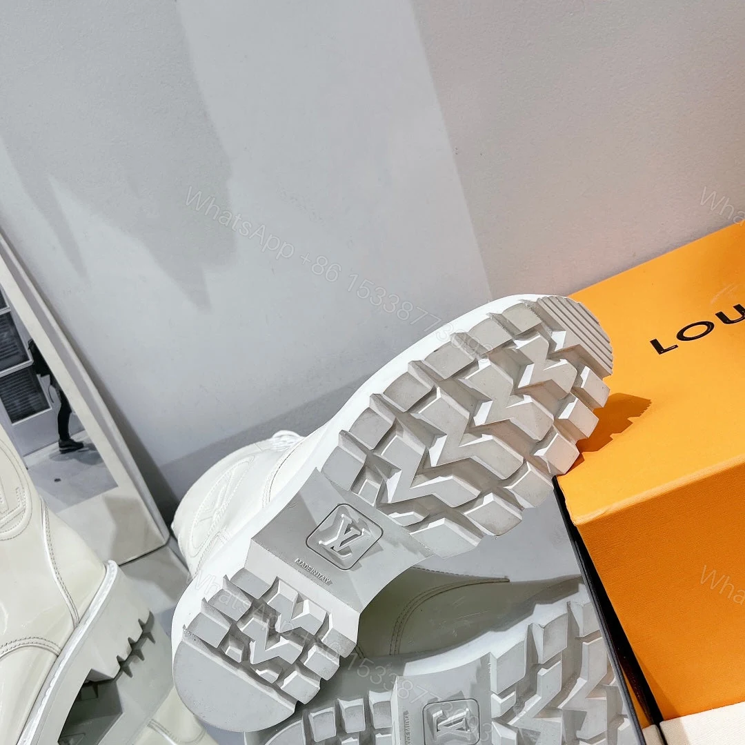 View 4 of Premium LUV BOOTS 005