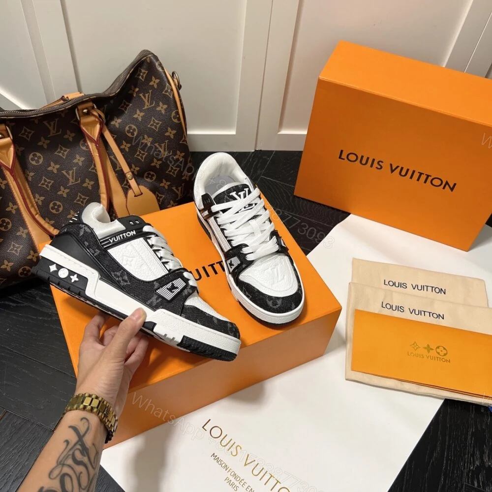 View 4 of Louis Vuitton Trainer Sneakers Black And White 1A9JGB