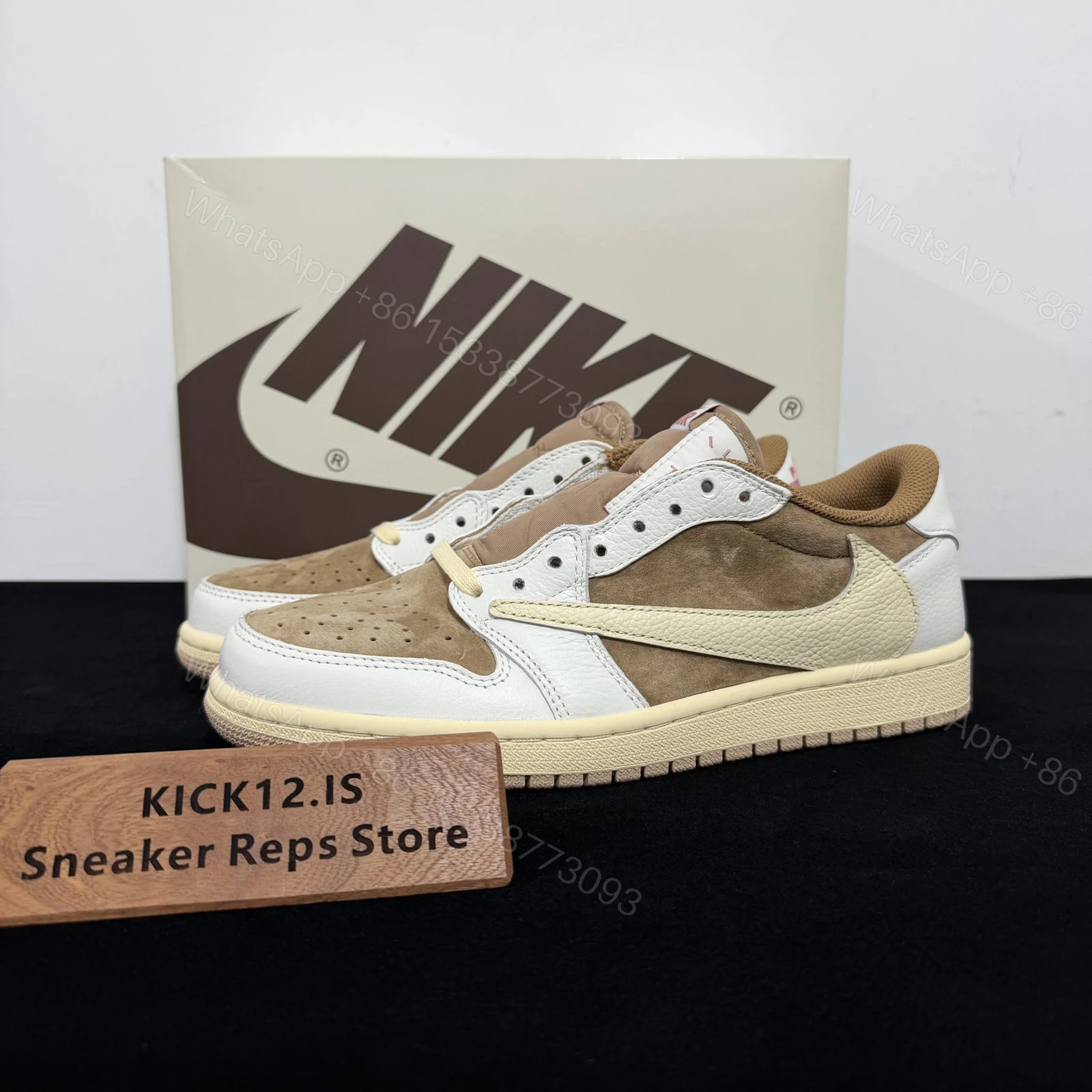 Travis Scott x Air Jordan 1 Low OG Pink Oxford Replica — view 1