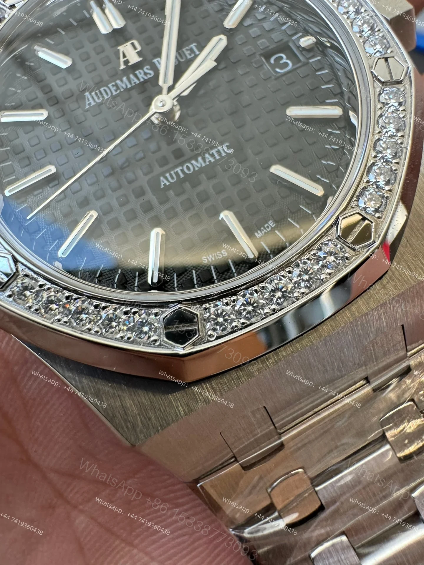 View 7 of Audemars Piguet Super Clone Royal Oak 15451ST Diamond-Set Bezel Black Dial 37MM