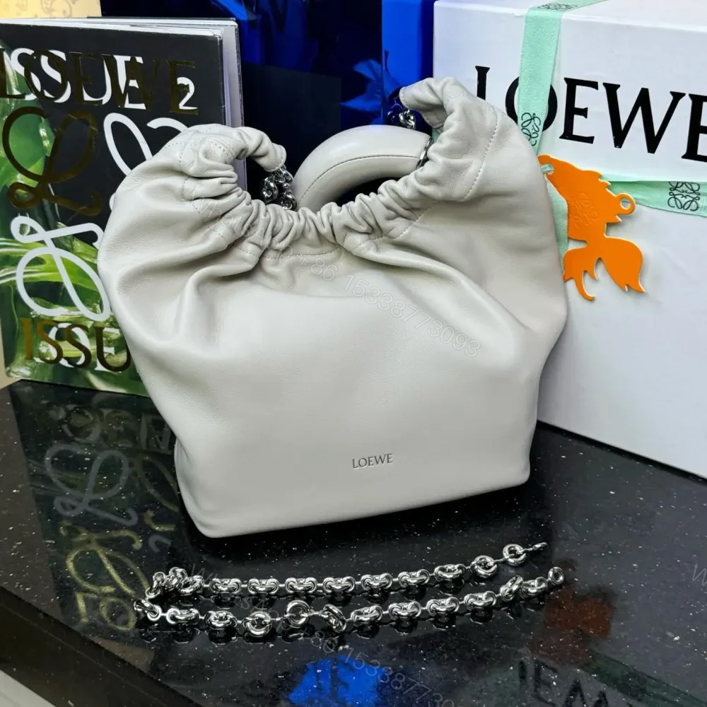 View 2 of 高仿Loewe*Squeeze系列3006小羊皮手提包白色小號免檢版