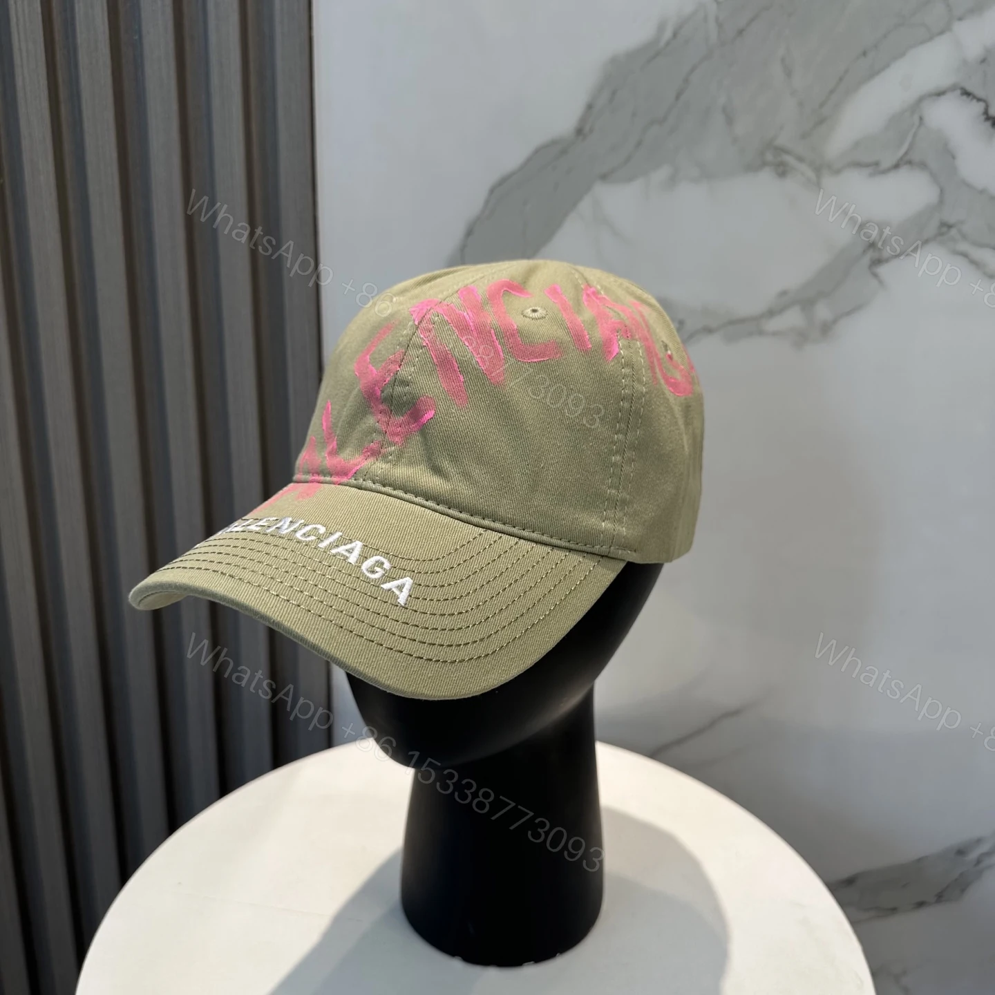 BALENCIAGA 一比一 男款 手寫LOGO棒球帽 卡其色潮流帽 — view 1