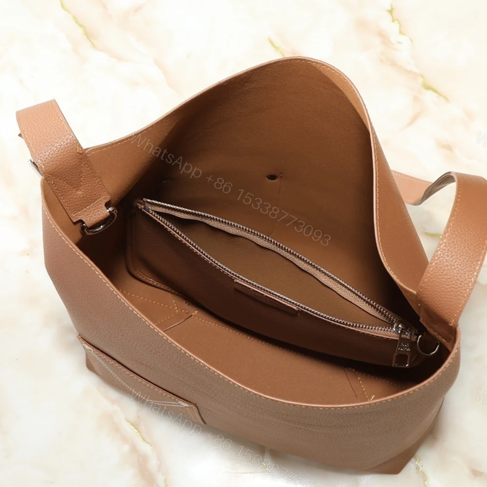 View 8 of Louis Vuitton Verso Hobo Tan 33Cm M26745