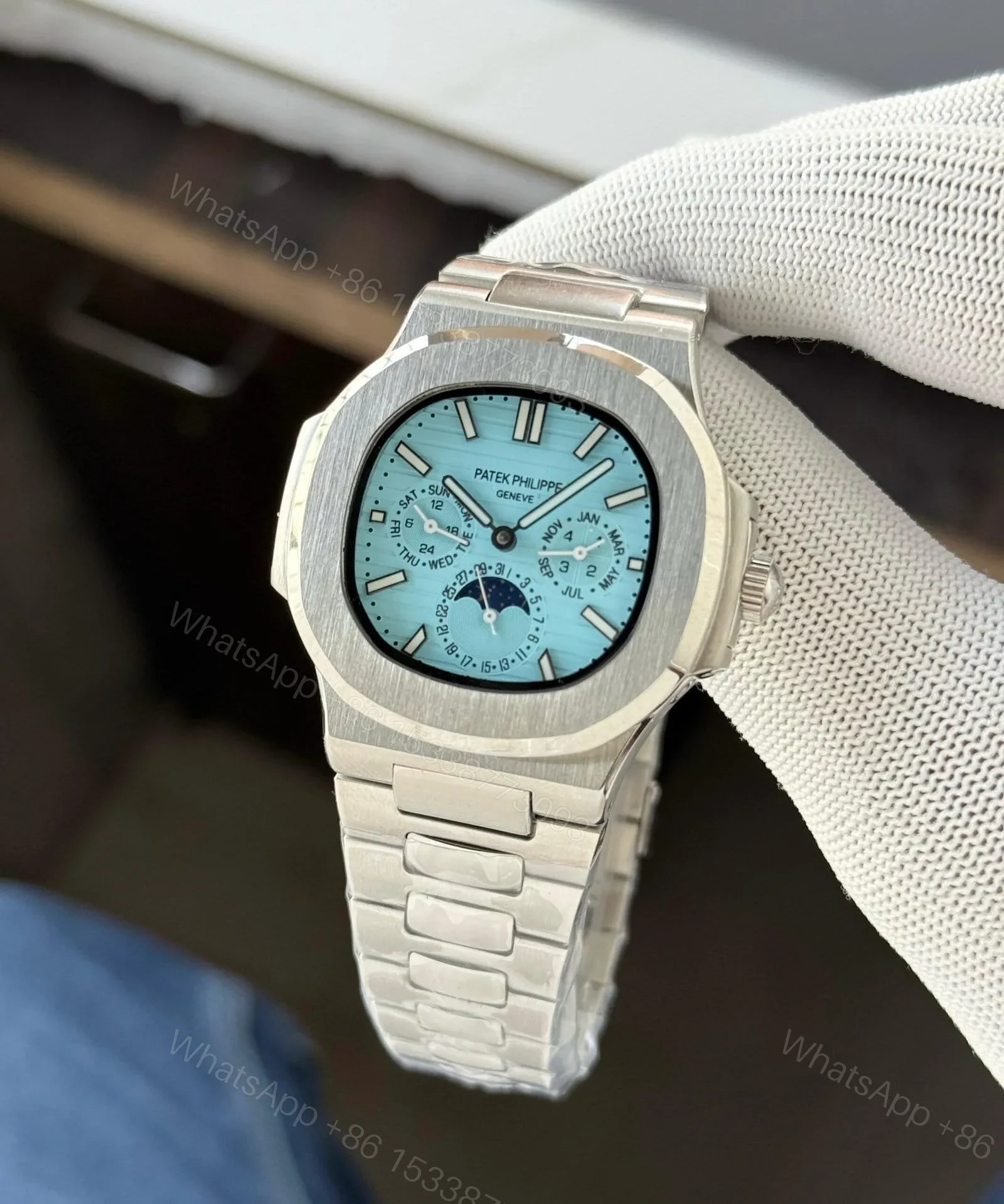 Patek Philippe Calendar Perpetual — view 1