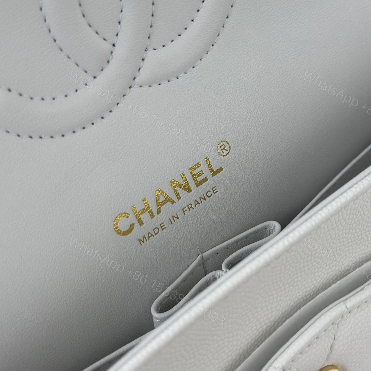 View 14 of 原單Chanel翻蓋包CF系列球紋牛皮白色中號金扣免檢版