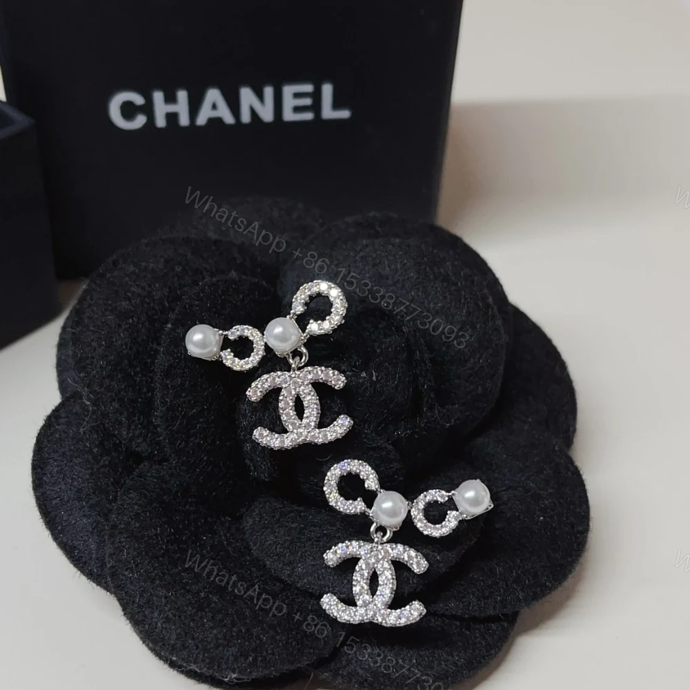 View 4 of CHANEL EARINGS PEARLY WHITE AND CRYSTAL SILVER ABF732 B20573 U0937