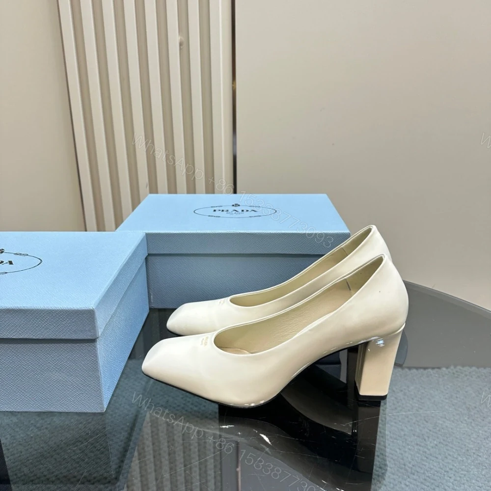 View 2 of 高仿Prada*1I837M方頭粗跟高踭鞋8.5CM漆皮白色免檢版