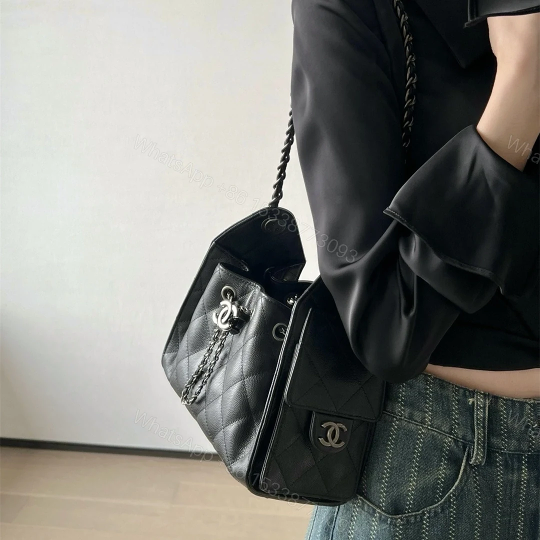 View 18 of 高仿Chanel*26C/25Bag系列AS5631小牛皮單肩包黑色銀扣Mini免檢版