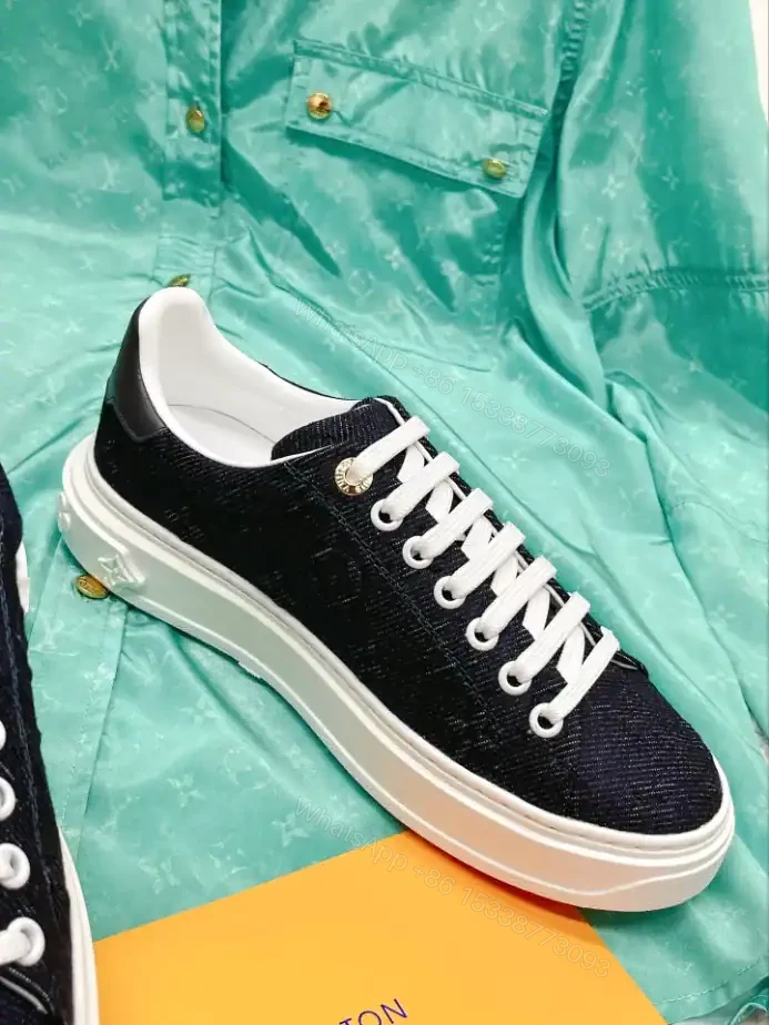 View 7 of LV TIME OUT SNEAKER – LSVM028