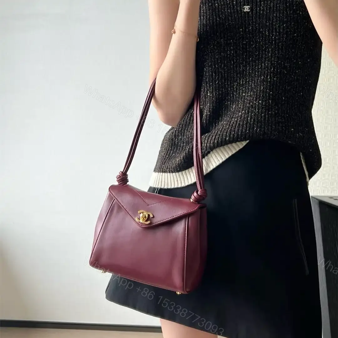View 24 of 高仿Chanel*26A系列AS6223高級手工坊口蓋包酒紅色小號免檢版