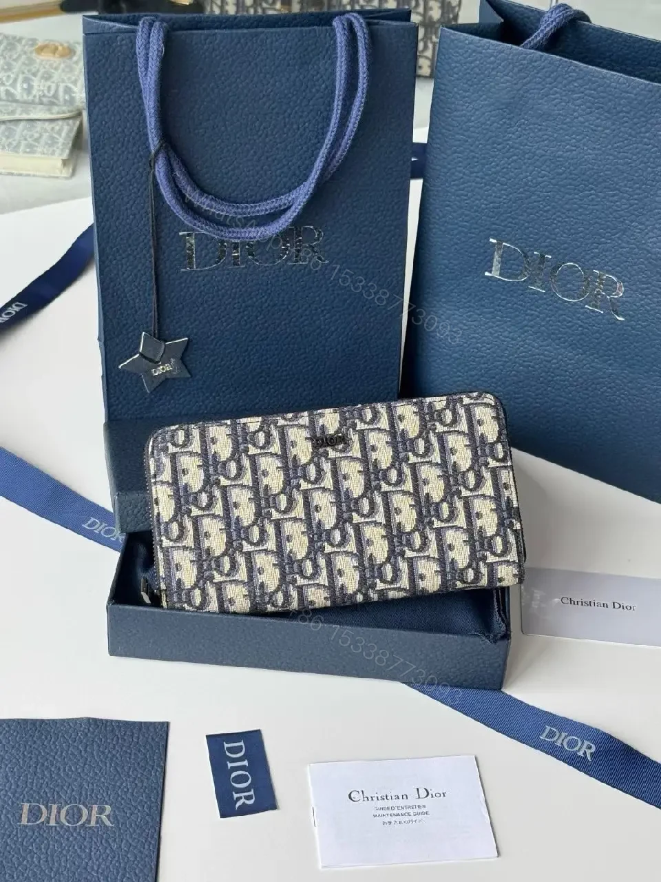 View 10 of Chic Patterned Wallet in Leather with Monogram Shine