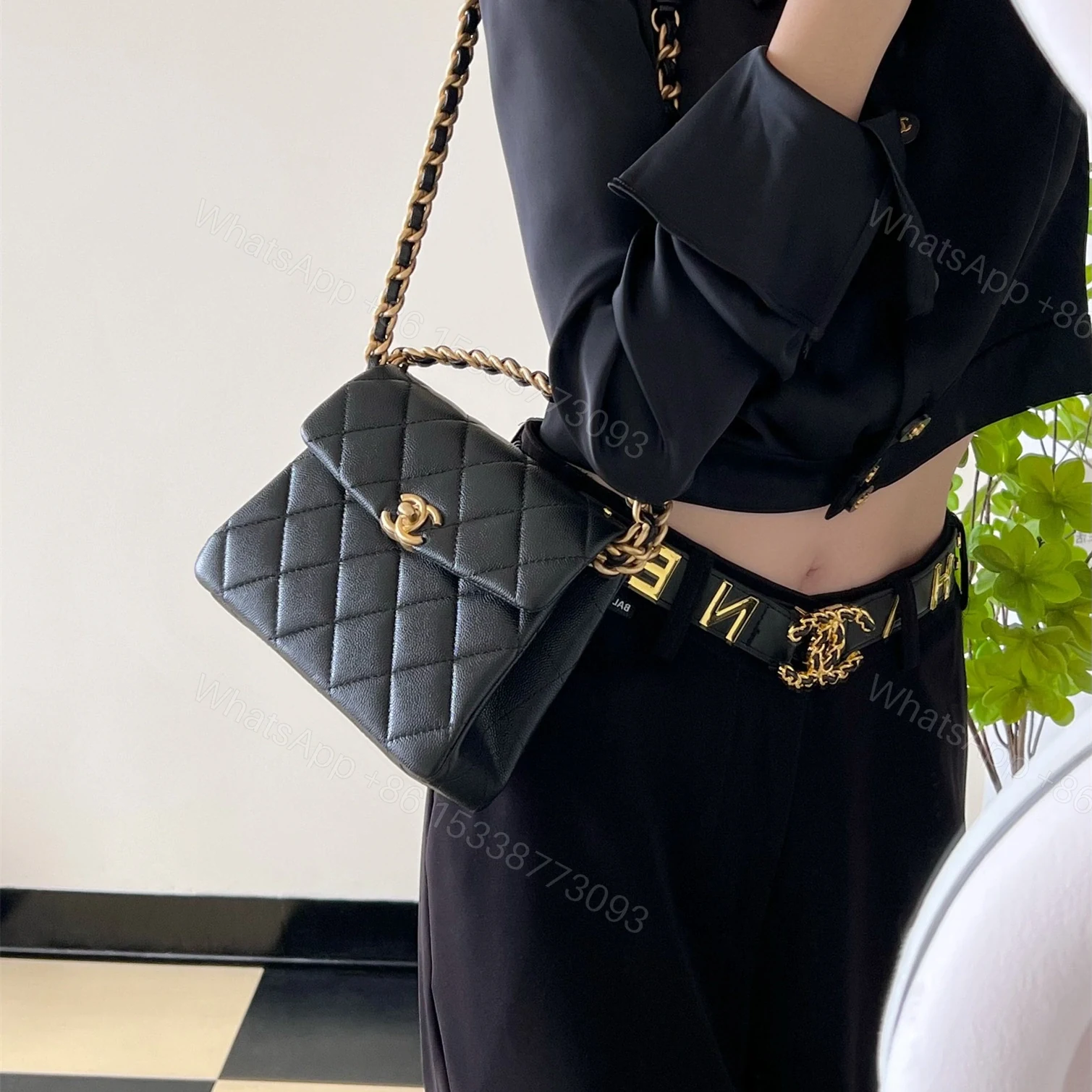 View 19 of 高仿Chanel*24S系列AS4472黑色球紋牛皮單肩包免檢版