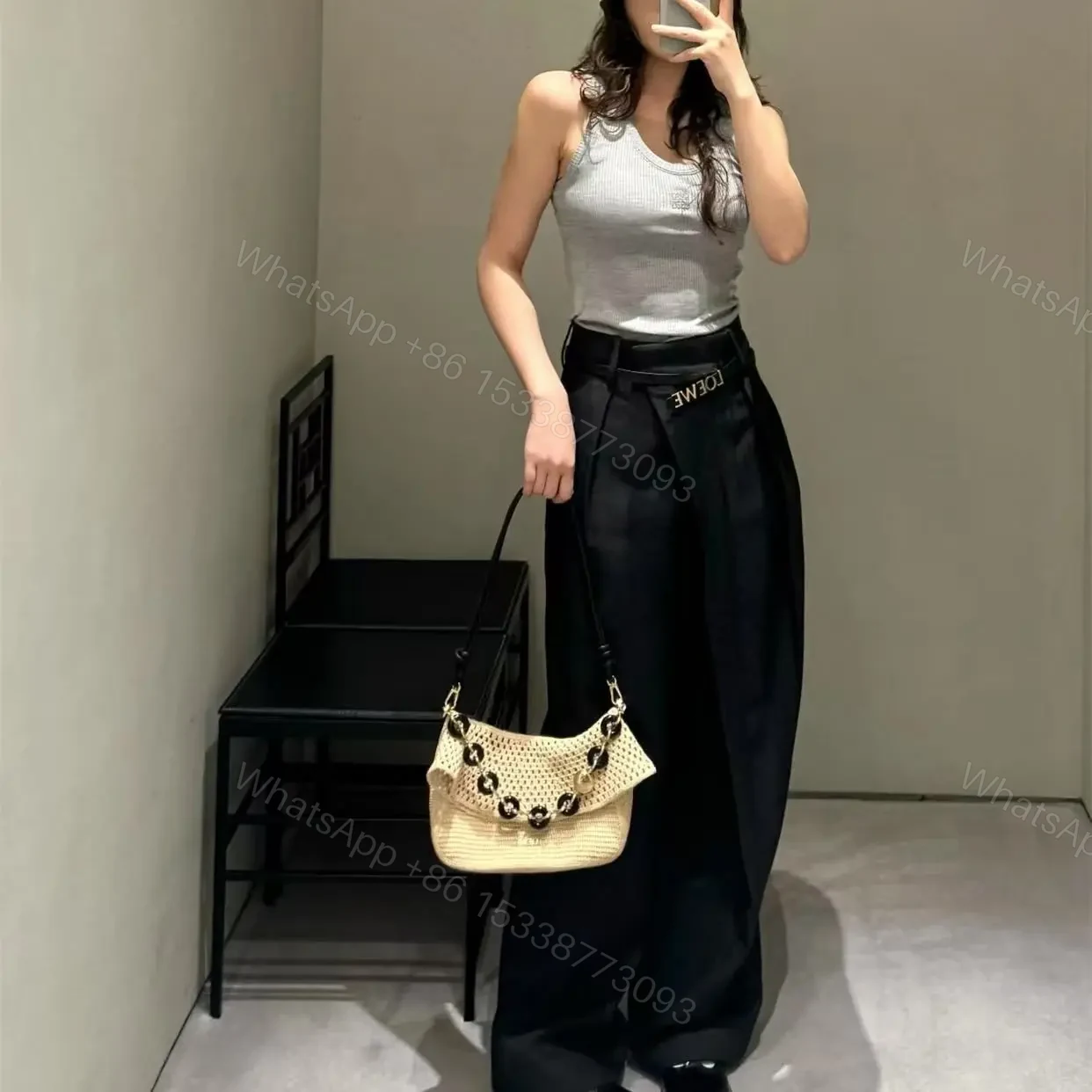 View 19 of 高仿Loewe*Ola系列2123酒椰纖維單肩包中號自然色免檢版