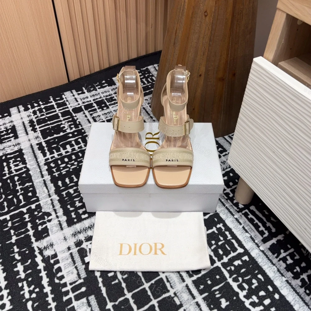 高仿Dior*Dway3系列KDO183高跟刺繡涼鞋膚色免檢版 — view 1