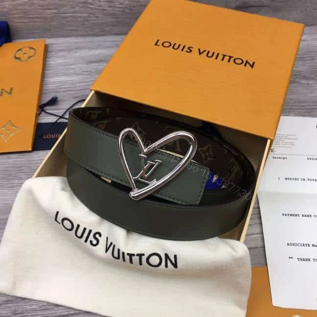 View 4 of LOUIS VUITTON ICONIC 30MM REVERSIBLE BELT – B184
