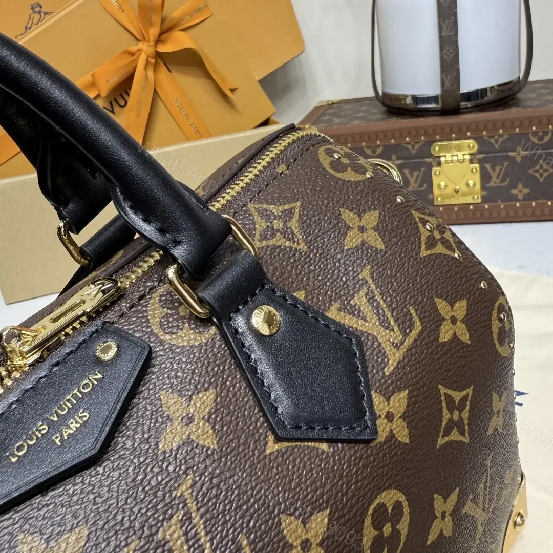View 5 of Louis Vuitton Speedy Bandoulière Monogram canvas