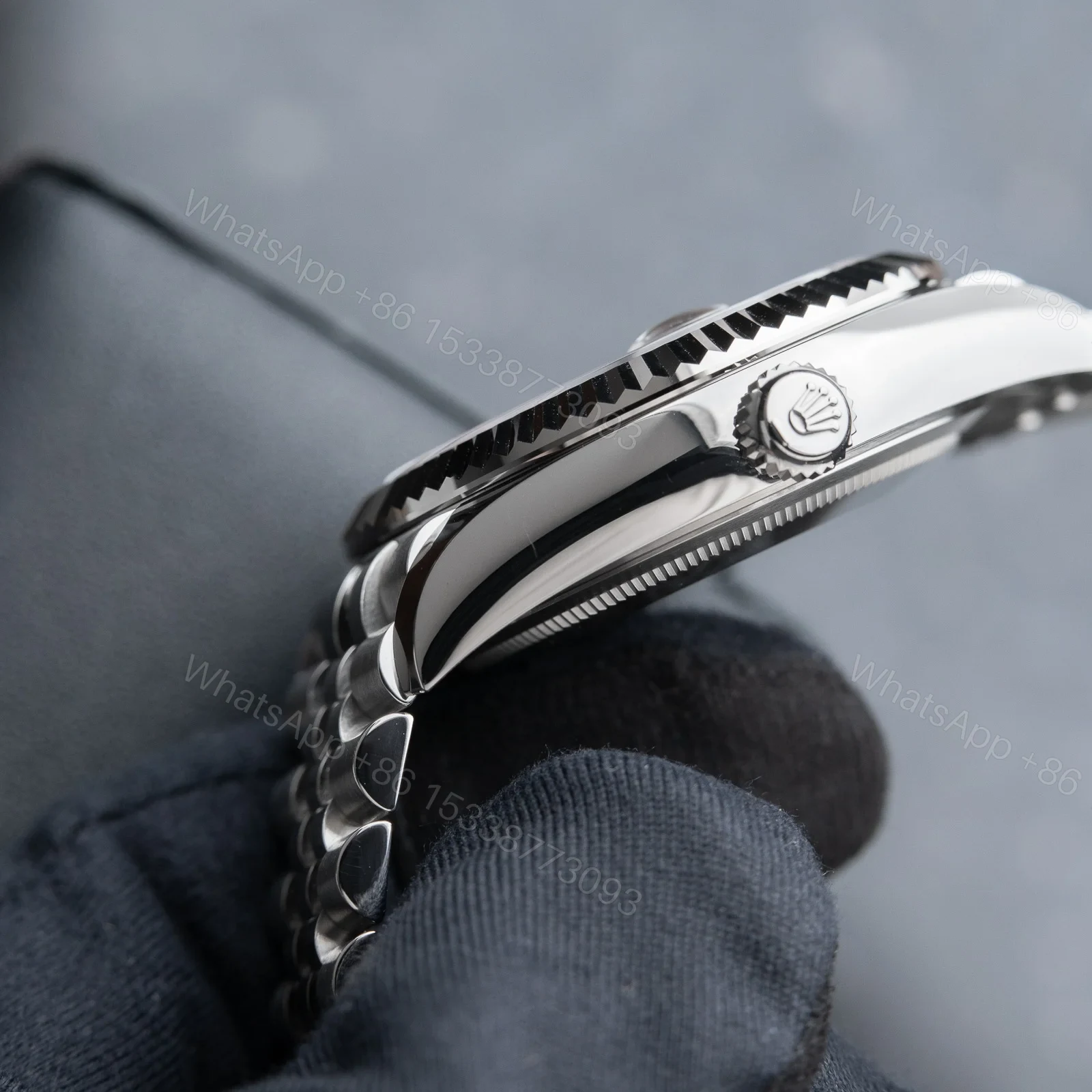 View 9 of Superclone Rolex Sky-Dweller Bright black Dial 336934 Jubilee