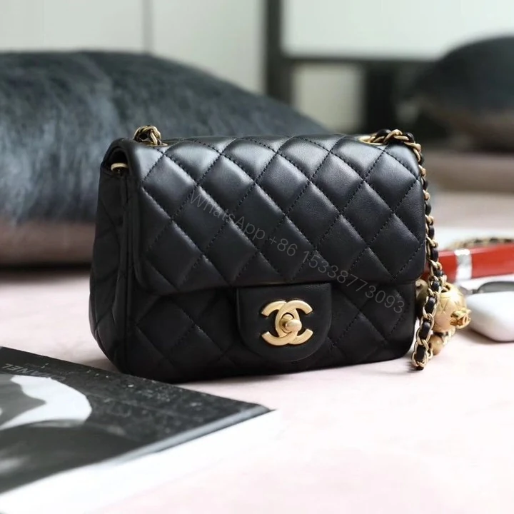 View 3 of 高仿Chanel小金球口蓋包Mini黑金免檢版