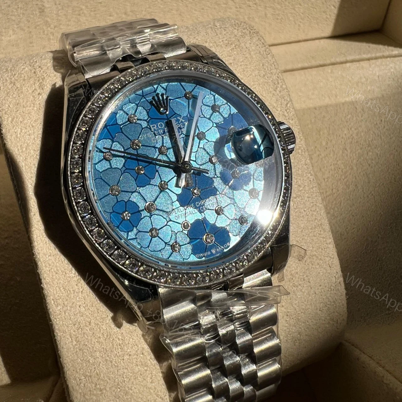 View 4 of Design Rolex The Oyster Perpetual 31 mm
